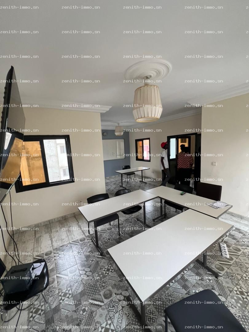 𝐁𝐔𝐑𝐄𝐀𝐔𝐗 𝐀̀ 𝐋𝐎𝐔𝐄𝐑 📍 𝐋𝐢𝐛𝐞𝐫𝐭𝐞́ 𝟔 𝐄𝐱𝐭𝐞𝐧𝐬𝐢𝐨𝐧 – Dakar